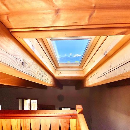 Apartament Attico Panoramico Con Soppalco Gignod Zewnętrze zdjęcie